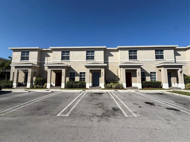 4 of 7 - 484 Ne 5th Street, Florida City, FL