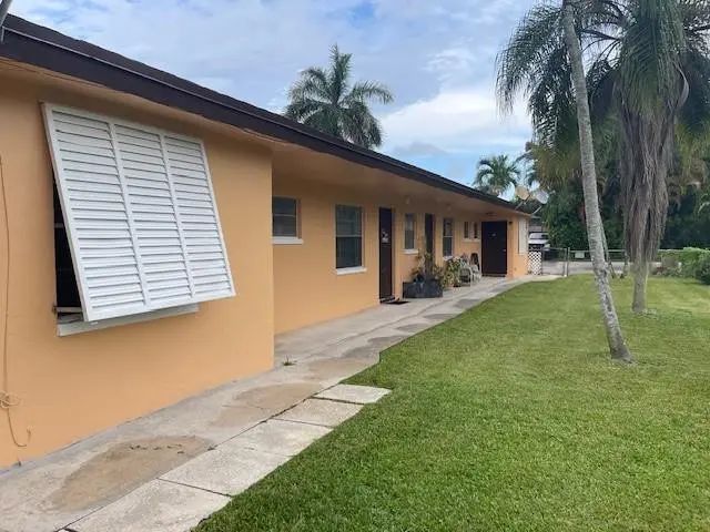4 of 14 - 4725 Sw 65th Avenue, Davie, FL