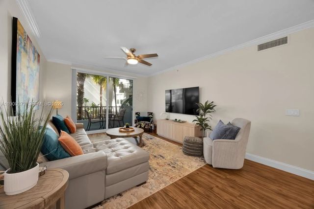 2421 Ne 65th Street #211, Fort Lauderdale