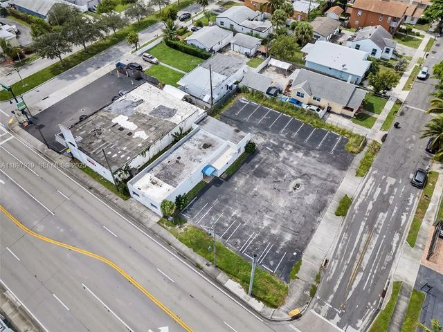4 of 40 - 5509 & 5501 Broadway, West Palm Beach, FL
