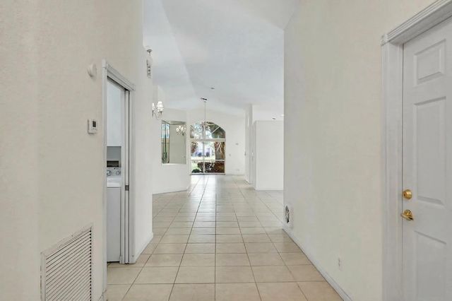 3 of 43 - 10382 Utopia Circle E, Boynton Beach, FL