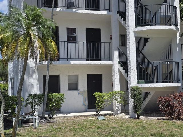 3330 Spanish Moss Terrace #113, Lauderhill