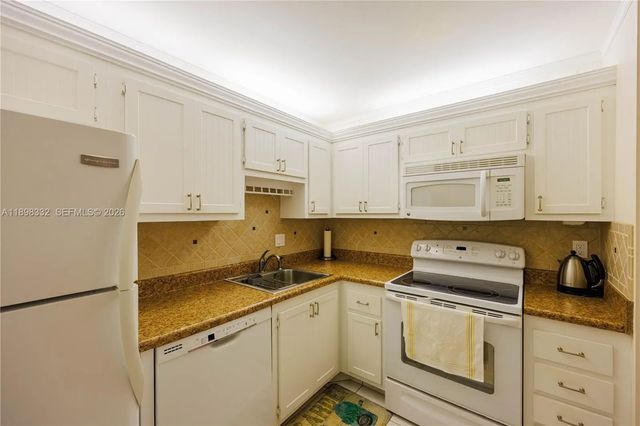 3 of 51 - 4750 Nw 22nd Court #211, Lauderhill, FL