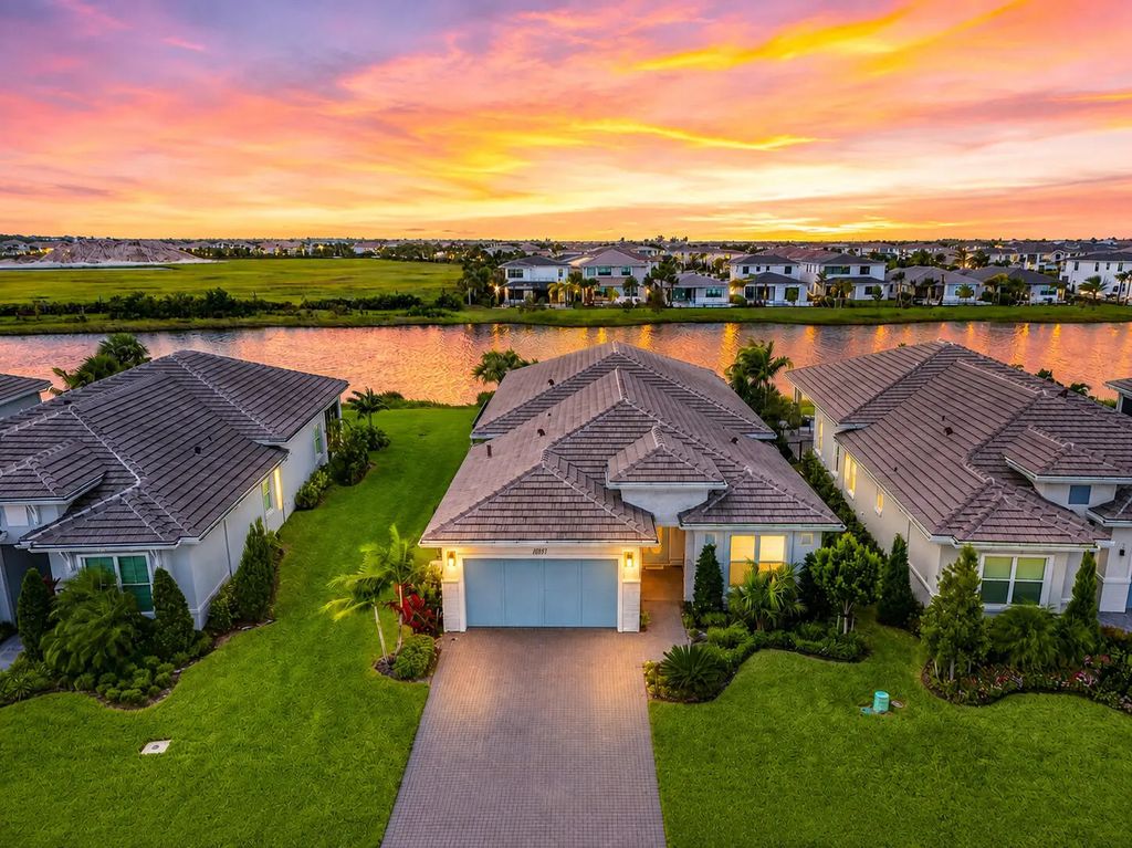 10033 Regency Way, Palm Beach Gardens