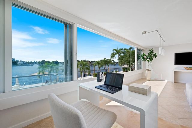 215 N Birch Road #2b, Fort Lauderdale