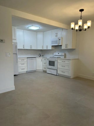 Photo of Listing #R11134764