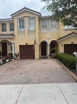 Photo of Listing #F10533217