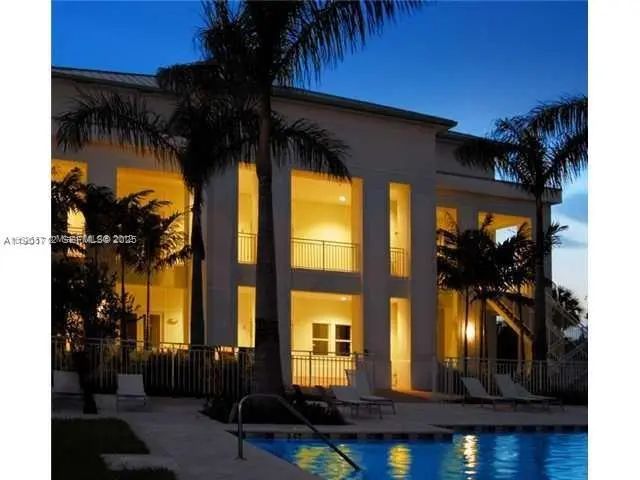 5300 Nw 87th Avenue #306, Doral