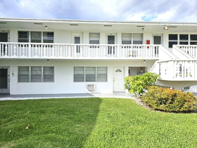 102 Easthampton E, West Palm Beach