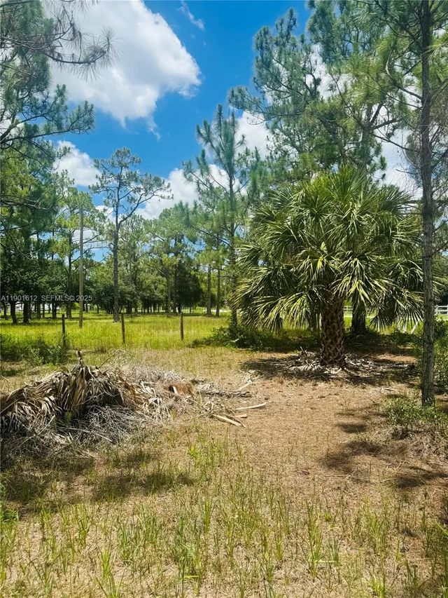 5 of 12 - 5120 Pioneer, , FL