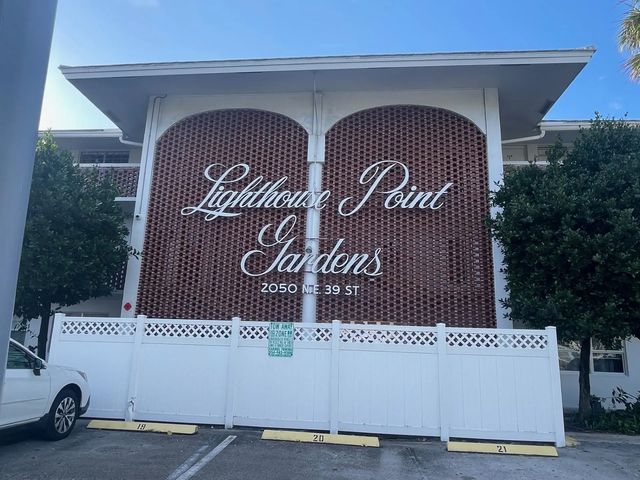 2050 Ne 39th Street #211w, Lighthouse Point