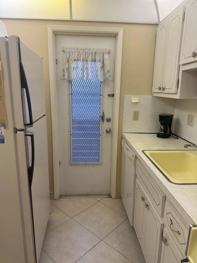 4 of 30 - 2050 Ne 39th Street #211w, Lighthouse Point, FL