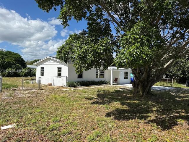 2409 Se 2nd Avenue Se, Vero Beach