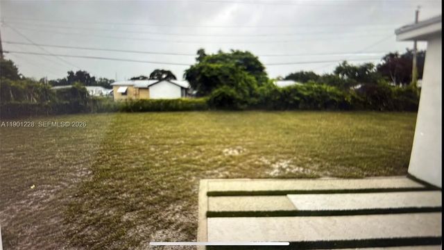5 of 33 - 2409 Se 2nd Avenue Se, Vero Beach, FL