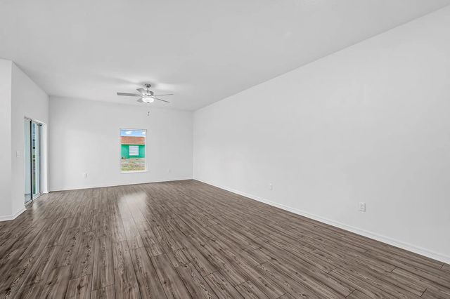 5 of 18 - 7886 99th Court, Vero Beach, FL