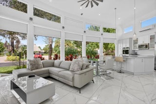 Photo of Listing #F10533137