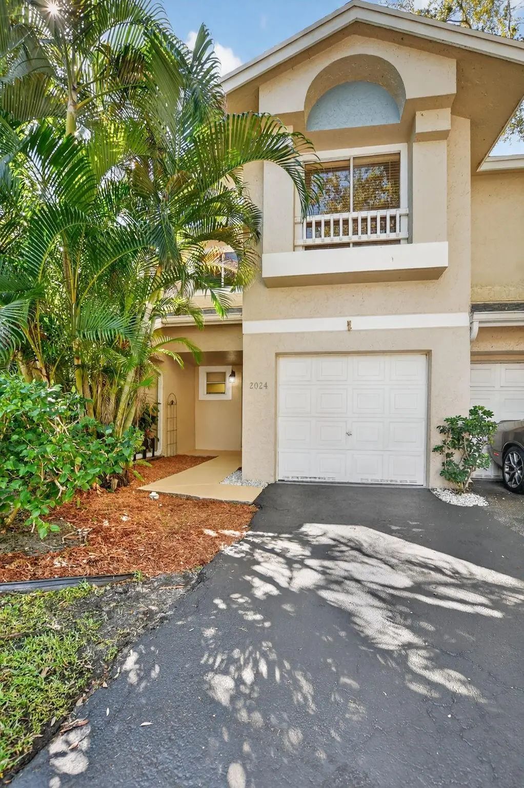 2024 Discovery Circle #2024, Deerfield Beach