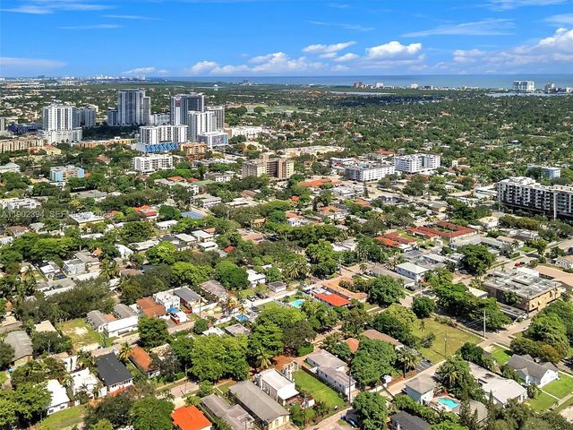 5 of 32 - 1928 Dewey Street, Hollywood, FL