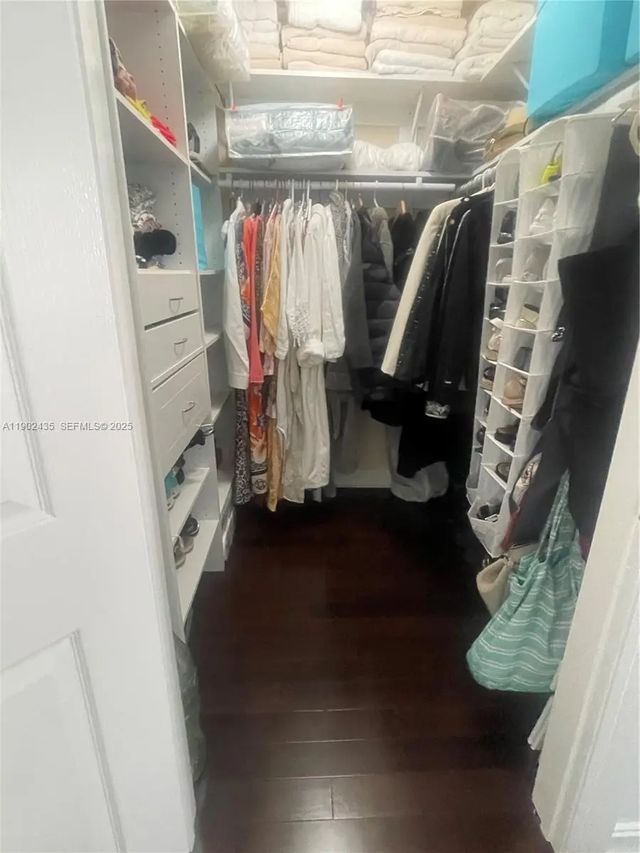 2 of 13 - 3001 Ne 185th Street #532, Aventura, FL