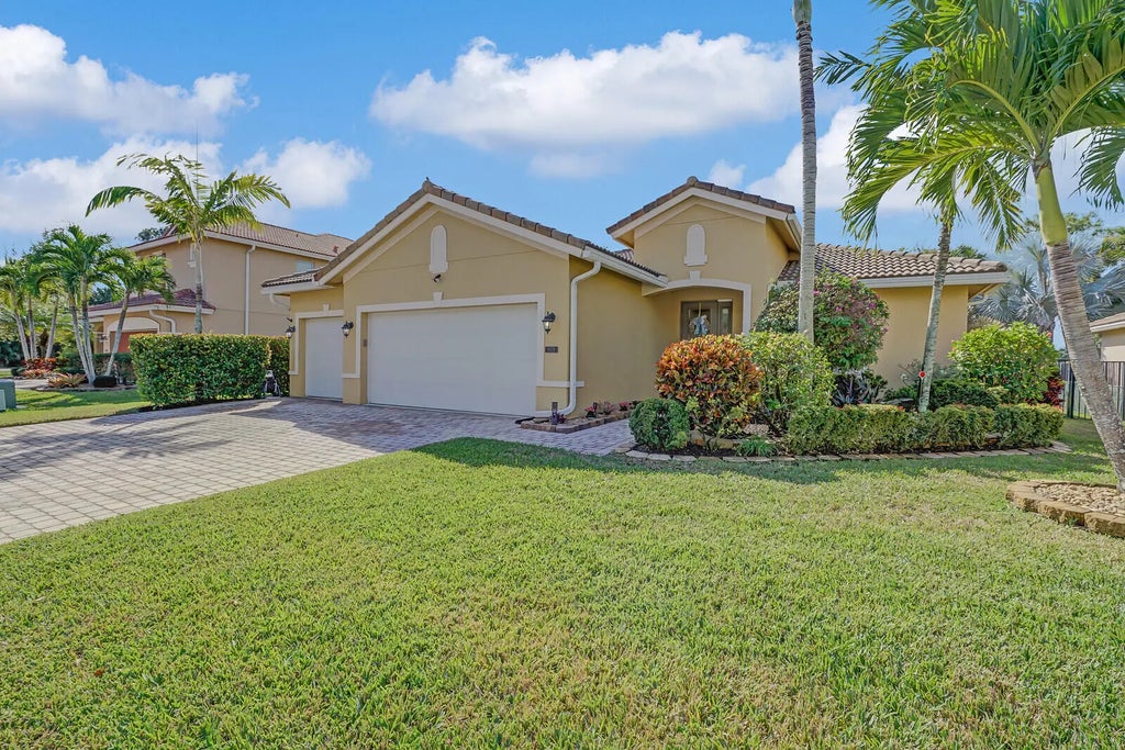 9328 Silent Oak Circle, West Palm Beach