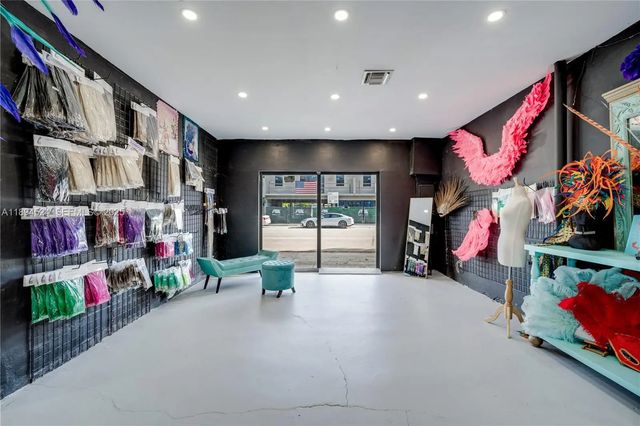 4 of 9 - 2900 Nw 11th Avenue, Miami, FL
