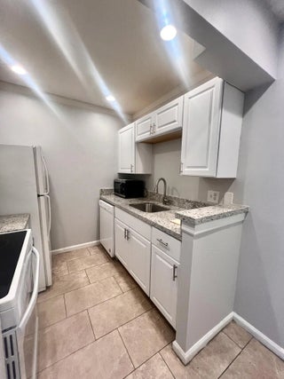 Photo of Listing #R11135166