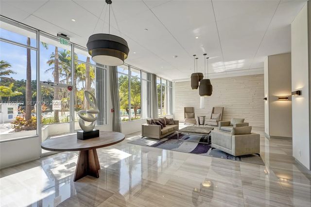 5 of 30 - 100 Bayview Drive #1901, Sunny Isles Beach, FL