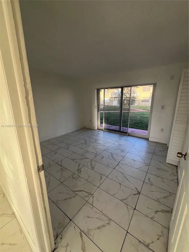 3 of 12 - 301 Nw 177th Street #136, Miami Gardens, FL