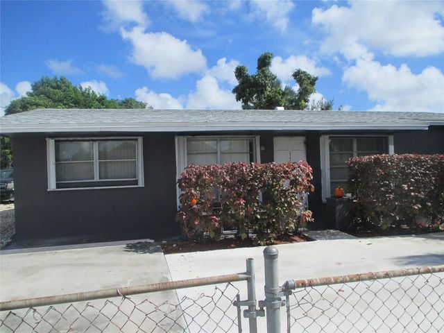 2 of 3 - N/A, Lauderhill, FL