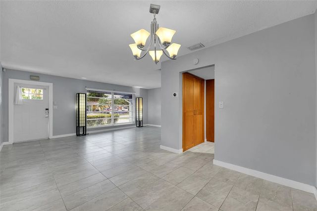 3 of 22 - 6501 Nw 24th Court, Sunrise, FL