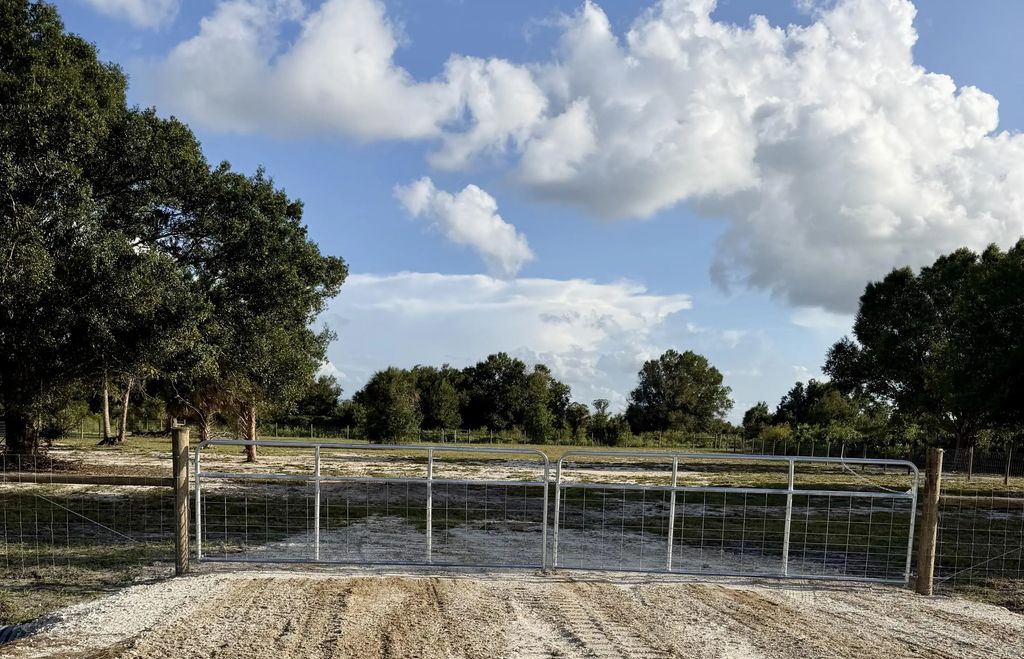 18516 Nw 262nd Street, Okeechobee