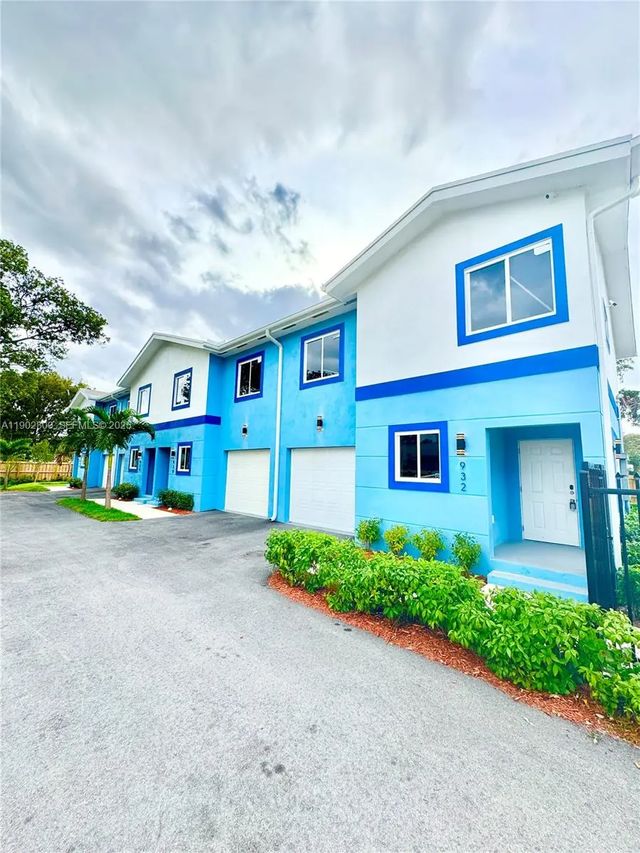 2 of 36 - 926 Nw 932 2nd Street, Fort Lauderdale, FL