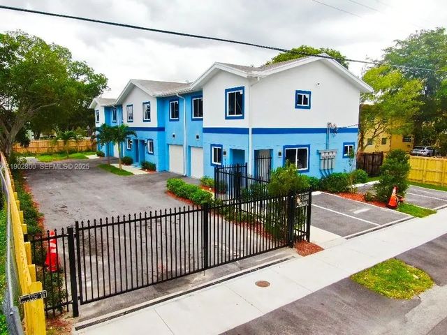 3 of 36 - 926 Nw 932 2nd Street, Fort Lauderdale, FL