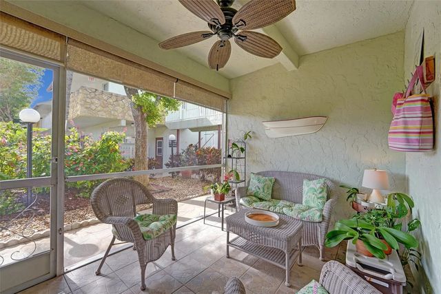 5 of 47 - 860 Se 6th Avenue #402, Deerfield Beach, FL