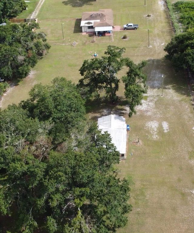 5 of 12 - 2806 E 60 Hwy A Highway, Plant City, FL