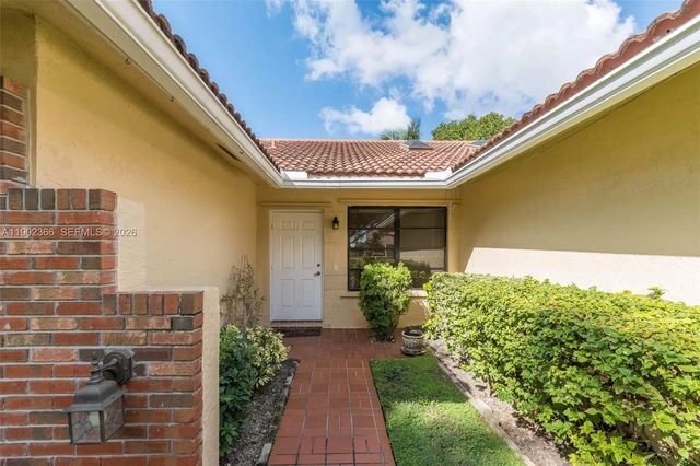 5 of 36 - 5641 Thistledown Terrace, Davie, FL
