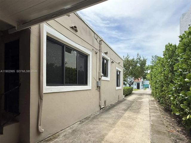 5 of 49 - 1835 Sw 10th Street, Miami, FL