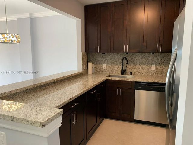 4 of 38 - 1455 N Treasure Drive #2m, North Bay Village, FL