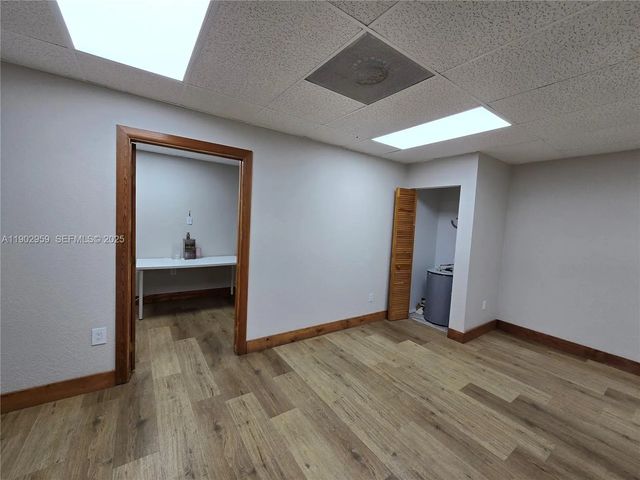 3 of 16 - 3580 Nw 32nd Street, Miami, FL