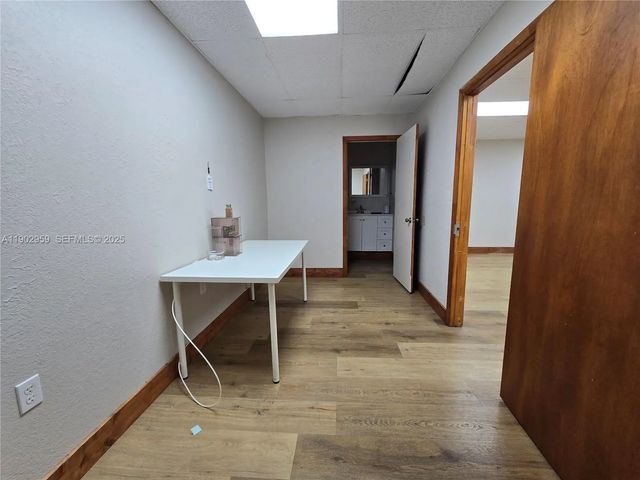 5 of 16 - 3580 Nw 32nd Street, Miami, FL