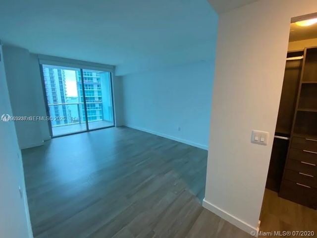 4 of 20 - 1100 S Miami Avenue #3011, Miami, FL