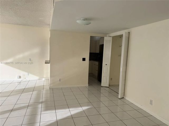 5 of 28 - 16570 Ne 26th Avenue #3c, North Miami Beach, FL
