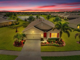 Photo of Listing #R11135687