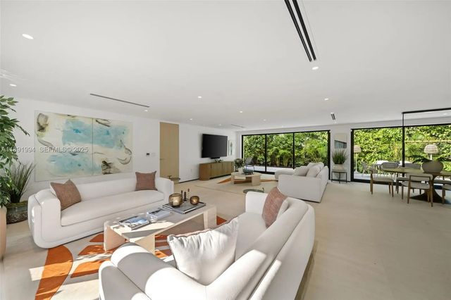 4 of 31 - 222 E Rivo Alto Drive, Miami Beach, FL
