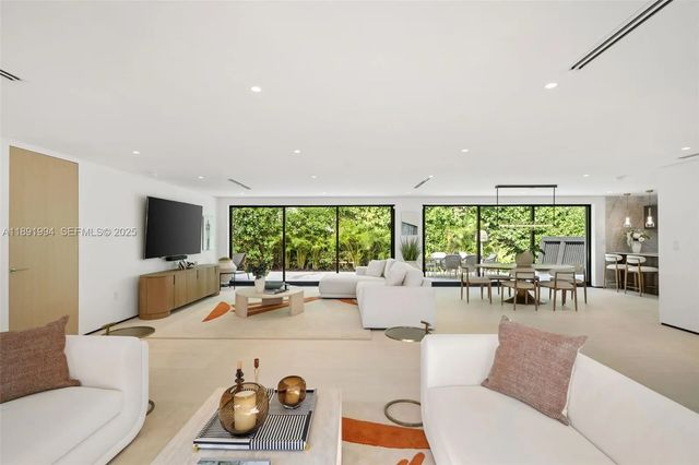 5 of 31 - 222 E Rivo Alto Drive, Miami Beach, FL