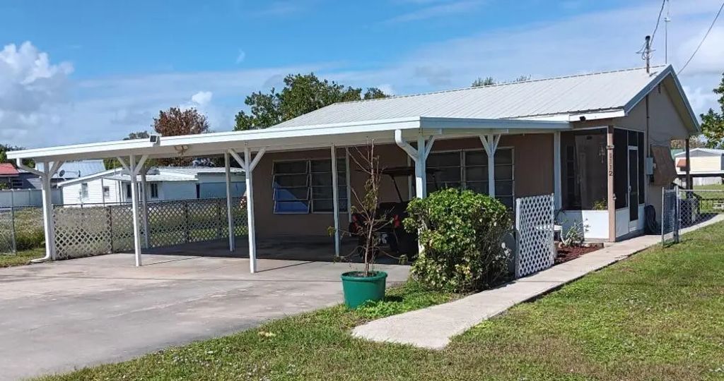 1112 21st Street, Okeechobee