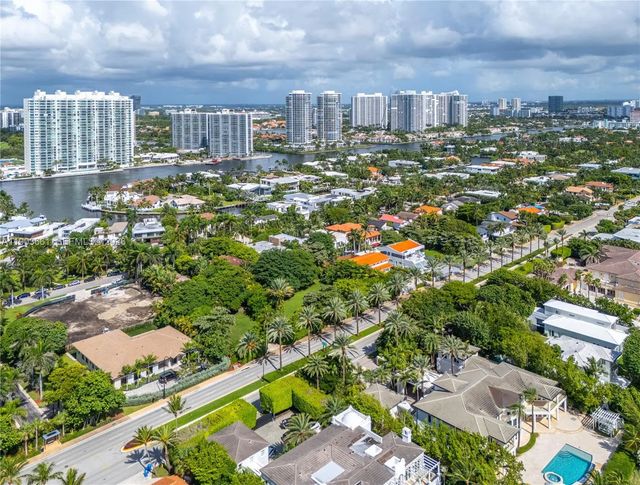 5 of 6 - 326 Ocean Boulevard, Golden Beach, FL