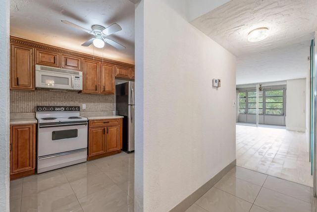 2 of 20 - 2551 Aragon Boulevard #406, Sunrise, FL