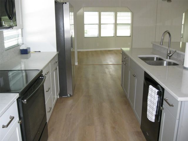3 of 16 - 4800 Se Federal Highway, Stuart, FL
