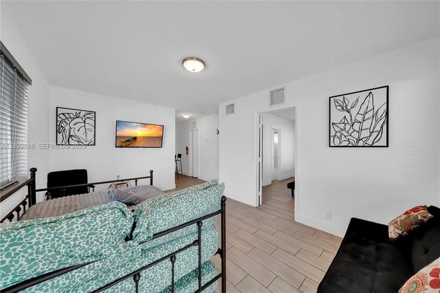 4 of 37 - 3181 Nw 5th Avenue, Miami, FL